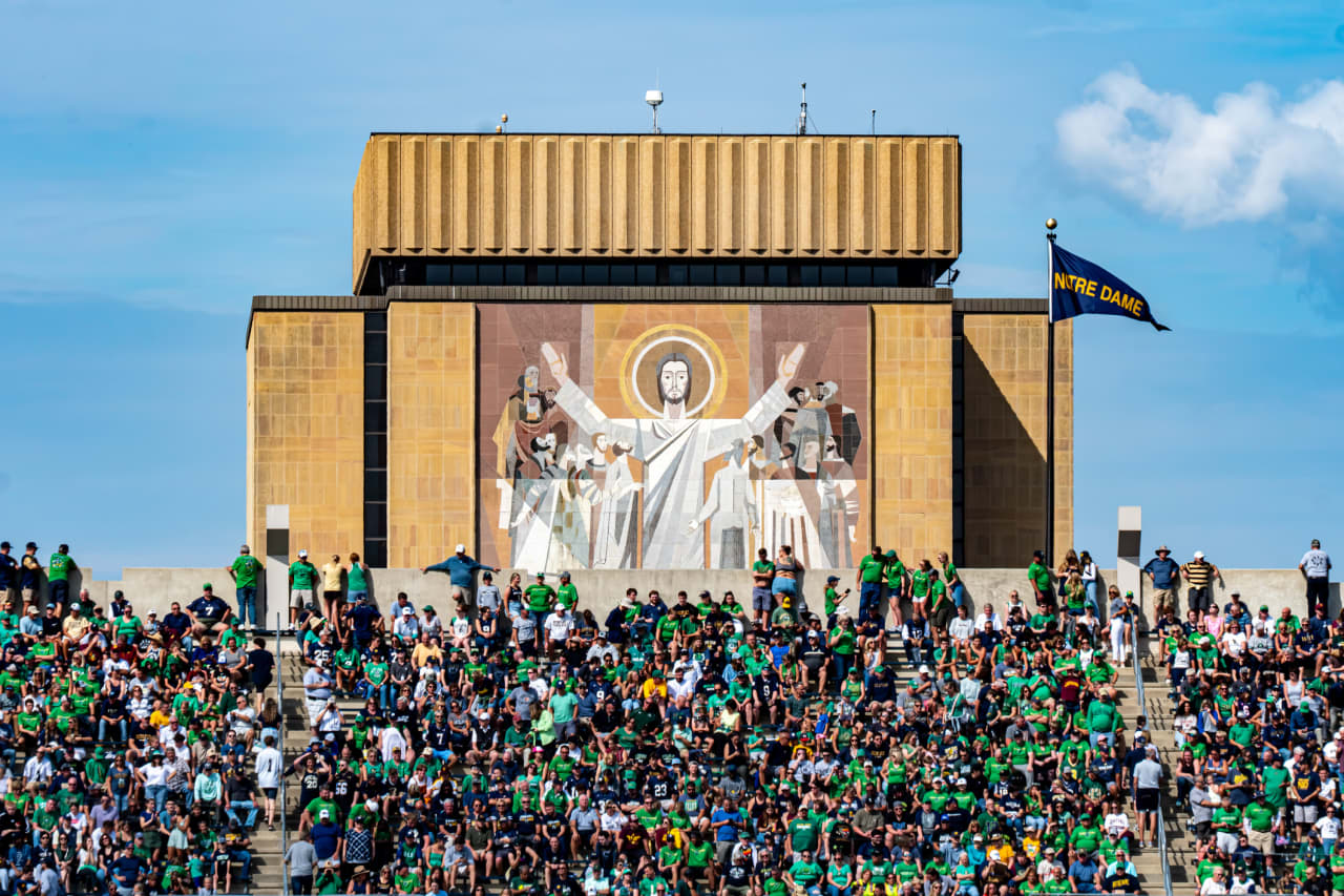Touchdown Jesus Quotes Find Hope And Courage With These Bible Verses