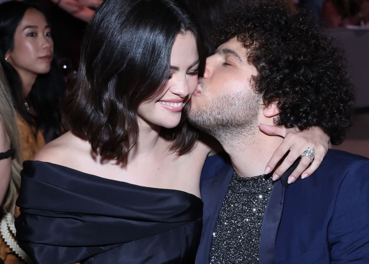 Which of these mansions will Selena Gomez and Benny Blanco live in now that  they're engaged? - MarketWatch, image size:1260x900