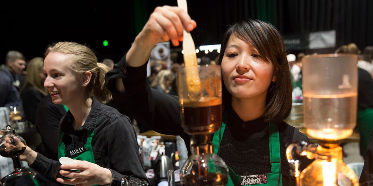 Starbucks Bonus $1.200 Sulit Dicapai — Tekanan Operasional dan Target Tidak Realistis