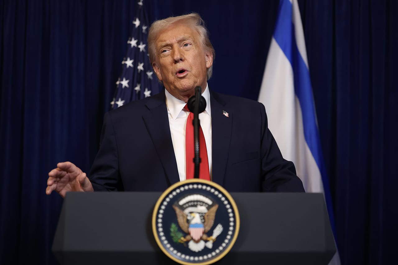 Trump eyes January for announcement of Powell replacement as he renews attacks on Fed chief