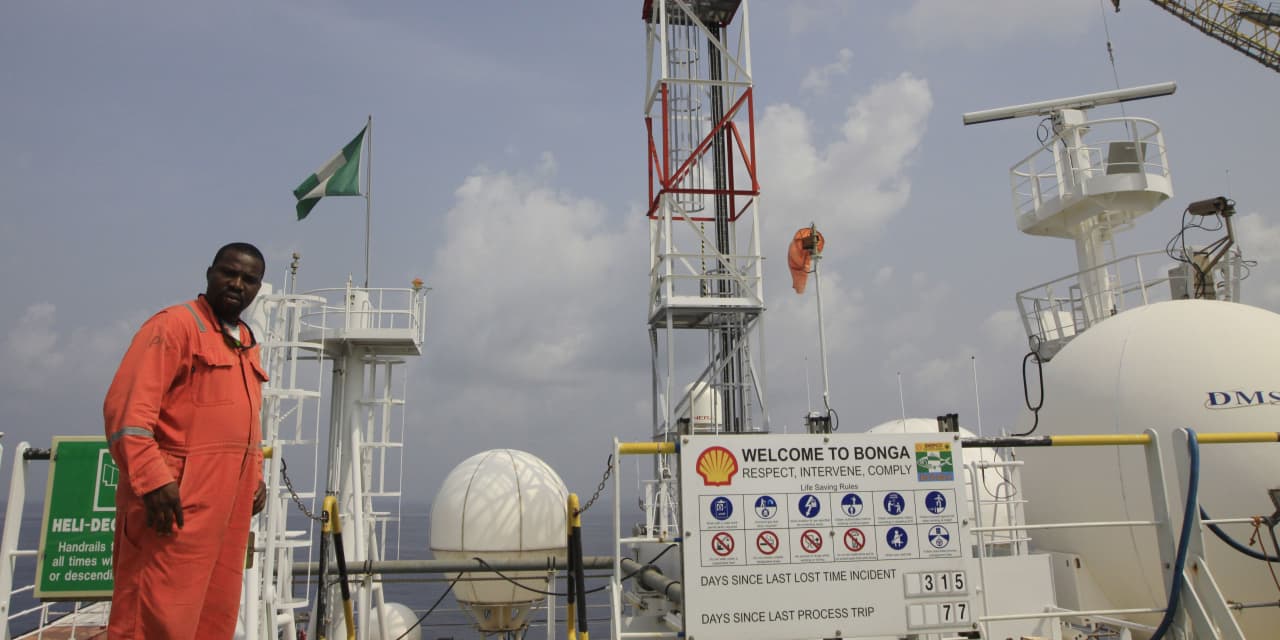 Shell to sell onshore Nigeria oil business, but activists want pollution cleanup - Vimarsana News