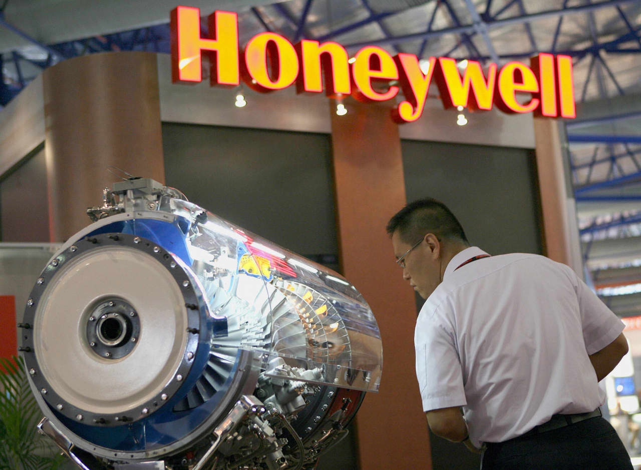 Honeywell's stock drops as sales miss confirms fears of Middle East shipping disruptions