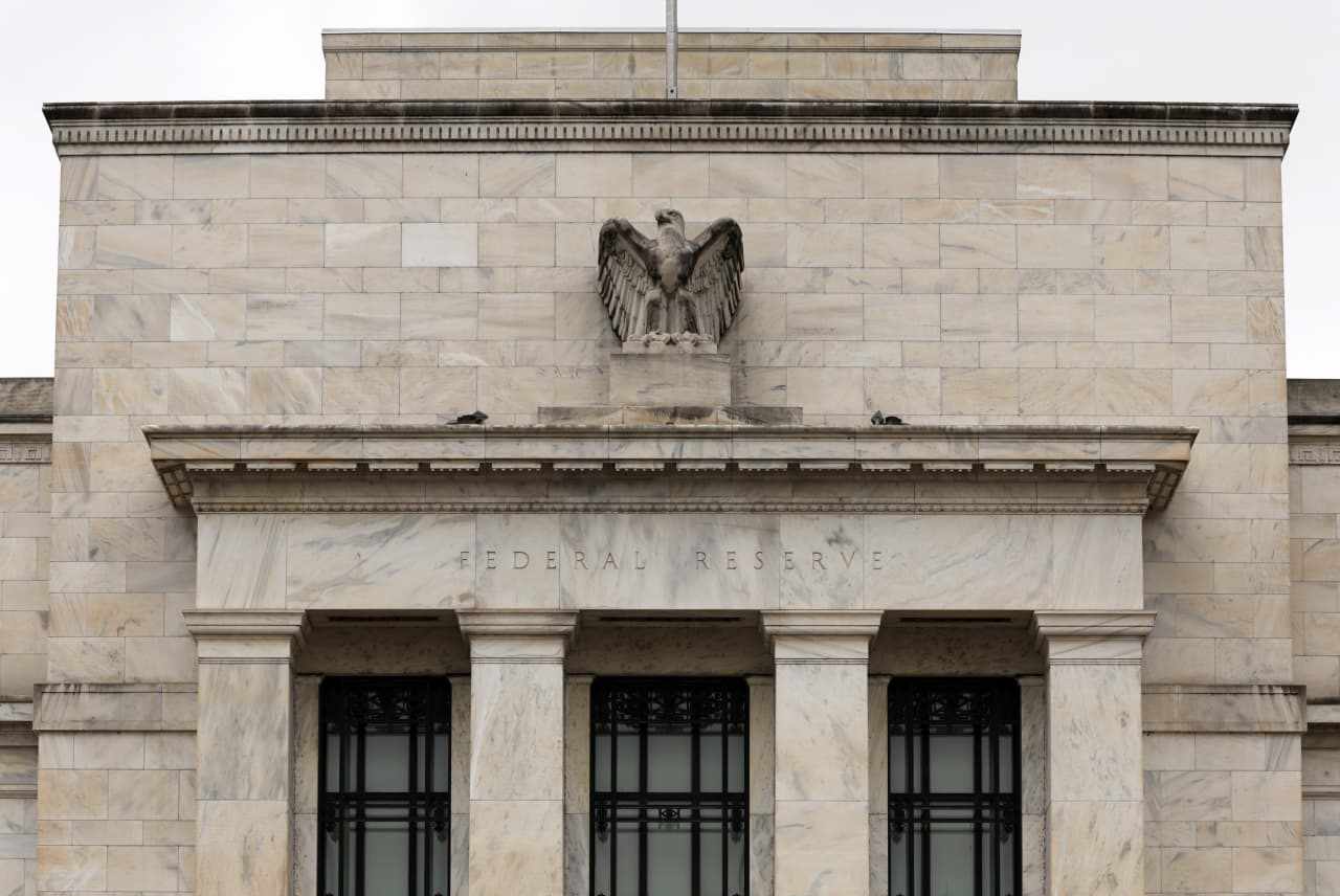 Largest U.S. banks may save billions on Fed surcharge: report