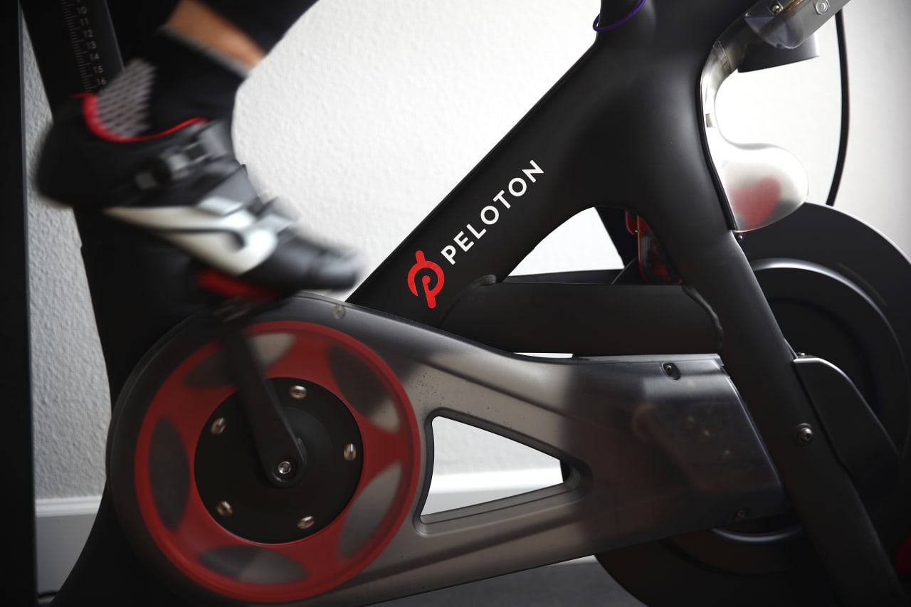 Peloton plans to sell deluxe stationary bike at Costco to reach holiday shoppers MarketWatch