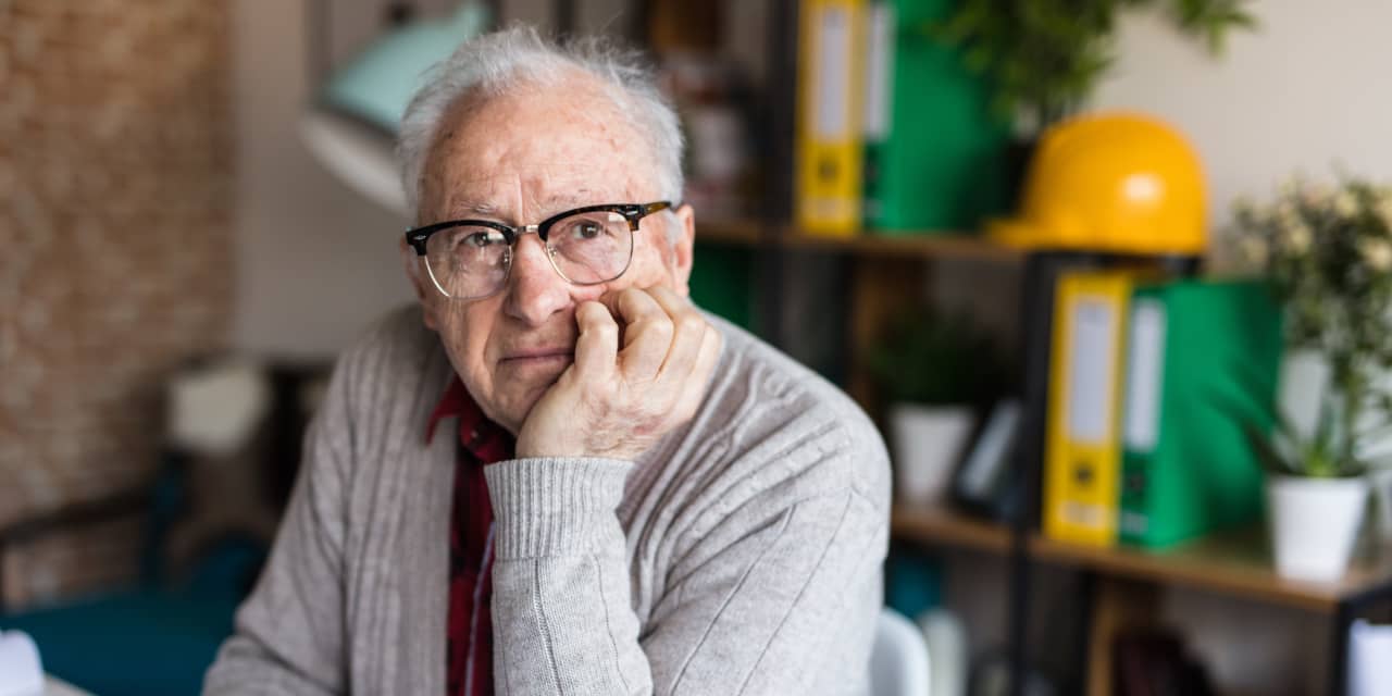 Should a 71-Year-Old Working Full-Time Buy an Annuity