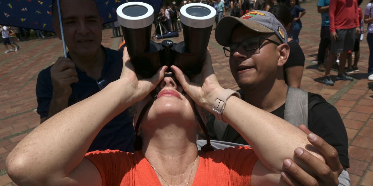 UBS raises 2024 forecast for SP 500 after surge in AI investment  MarketWatch