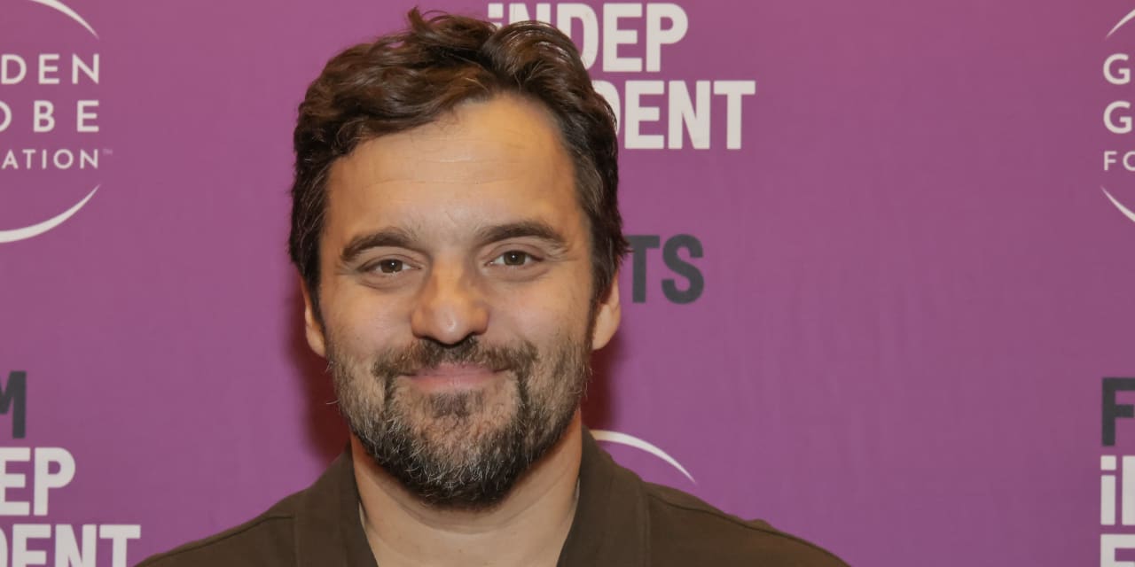 „New Girl“-Star Jake Johnson bietet sein luxuriöses und privates Anwesen ...