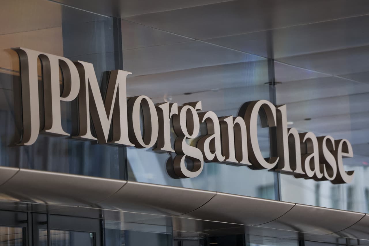 JPMorgan gets peppered with AI questions as it details software exposure