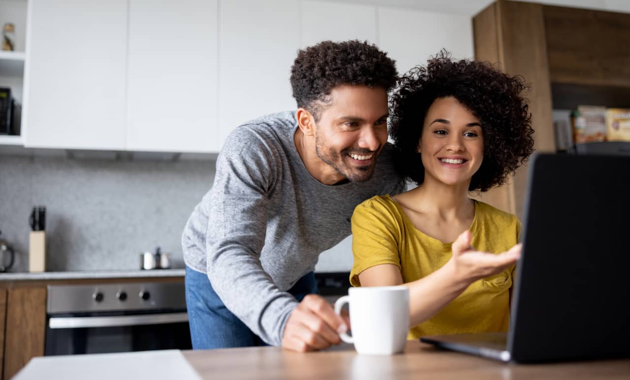 Mortgage rates inch down but stay over 7%, with home-buying sentiment at a record low