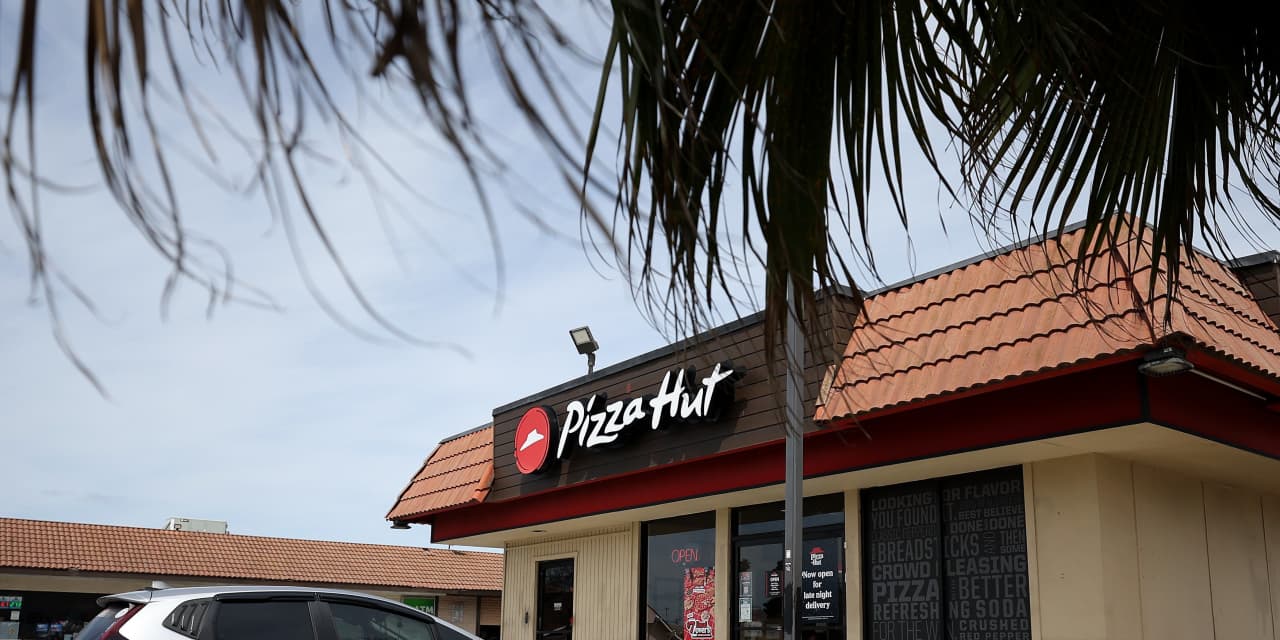 How Pizza Hut fell from stuffed-crust glory to corporate castoff